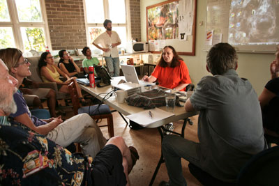 Prof Mary Mendonca from Auburn University, Alabama, is giving Team Bufo a talk Prof Mary Mendonca from Auburn University, Alabama, is giving Team Bufo a talk